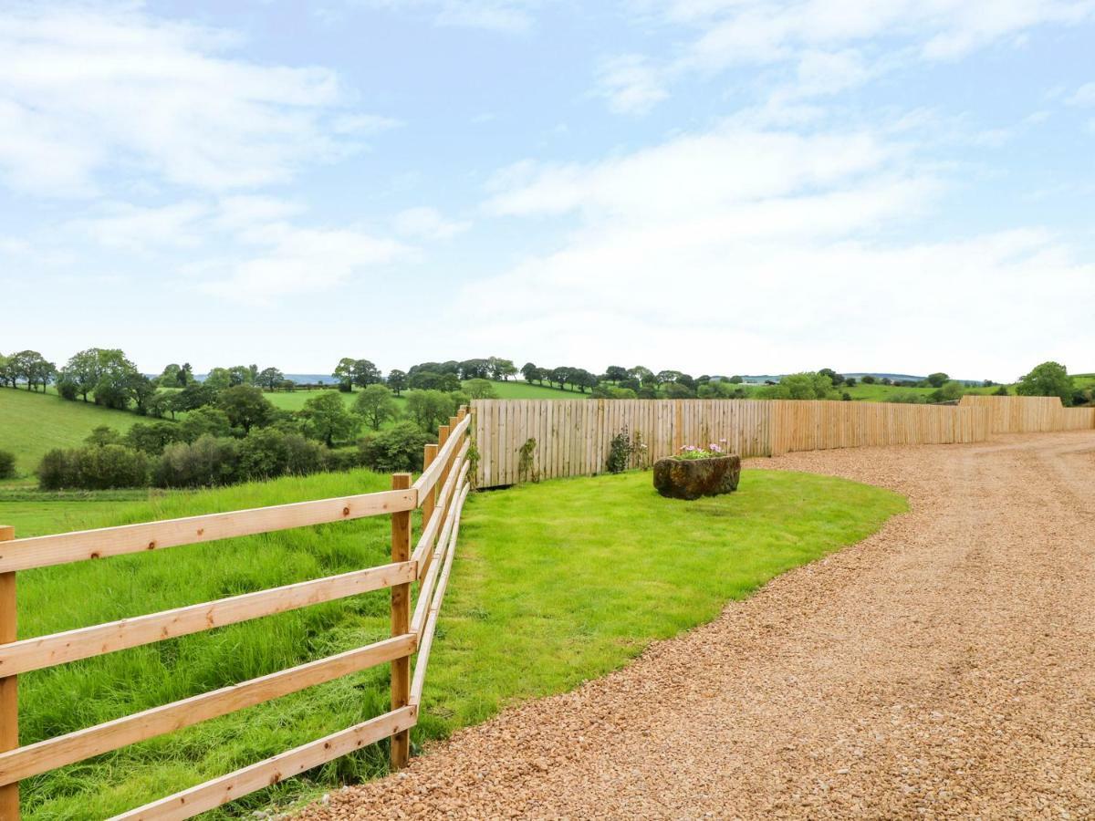 Pastures Barn Villa ลีก ภายนอก รูปภาพ